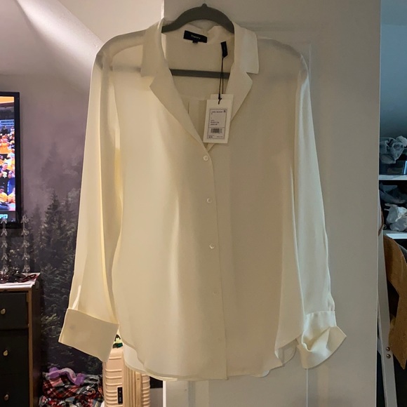 NWT 100% Silk Split Side Blouse - Picture 1 of 4